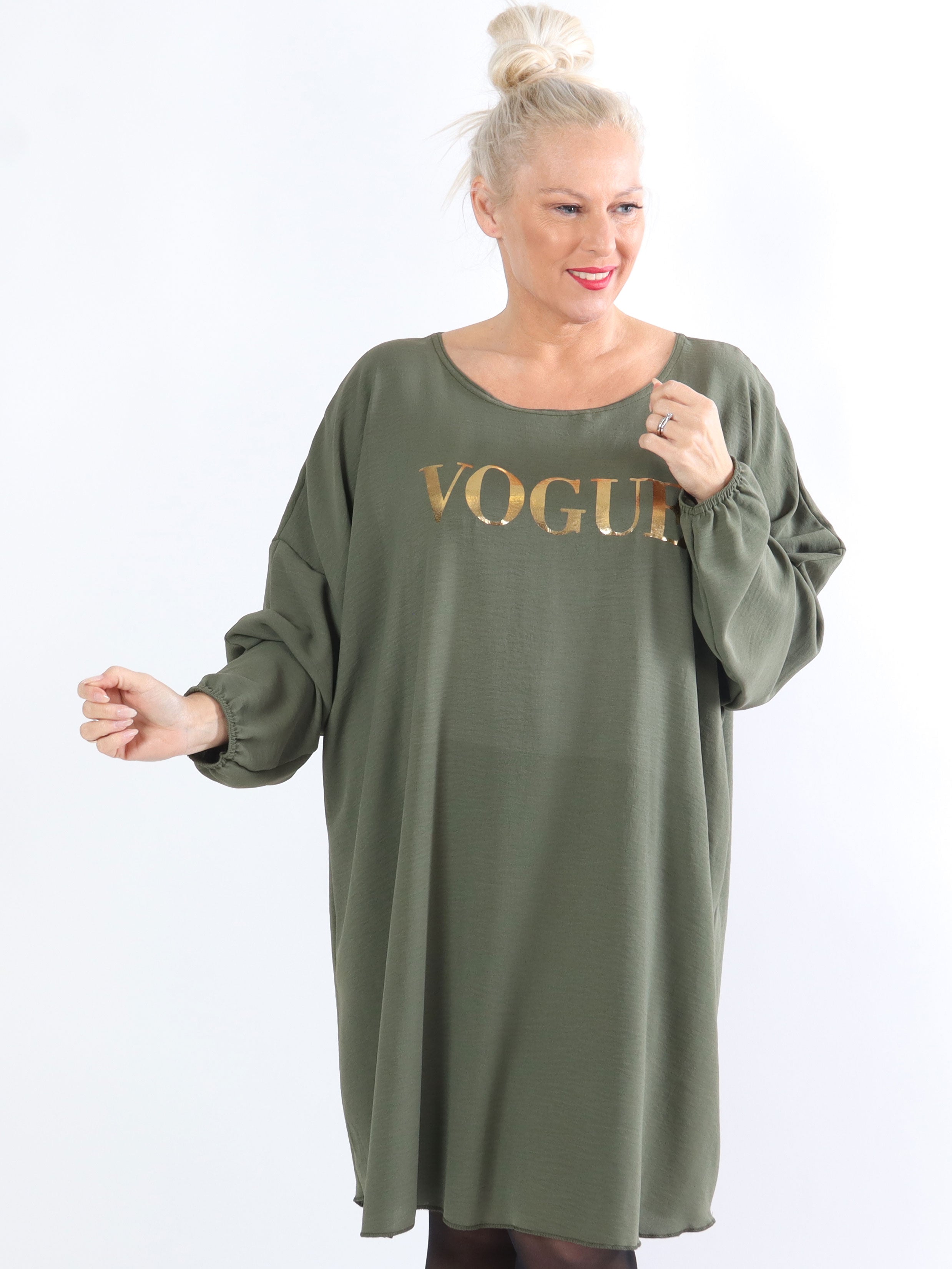 Nella - Cool plussize kjole med guldskrift